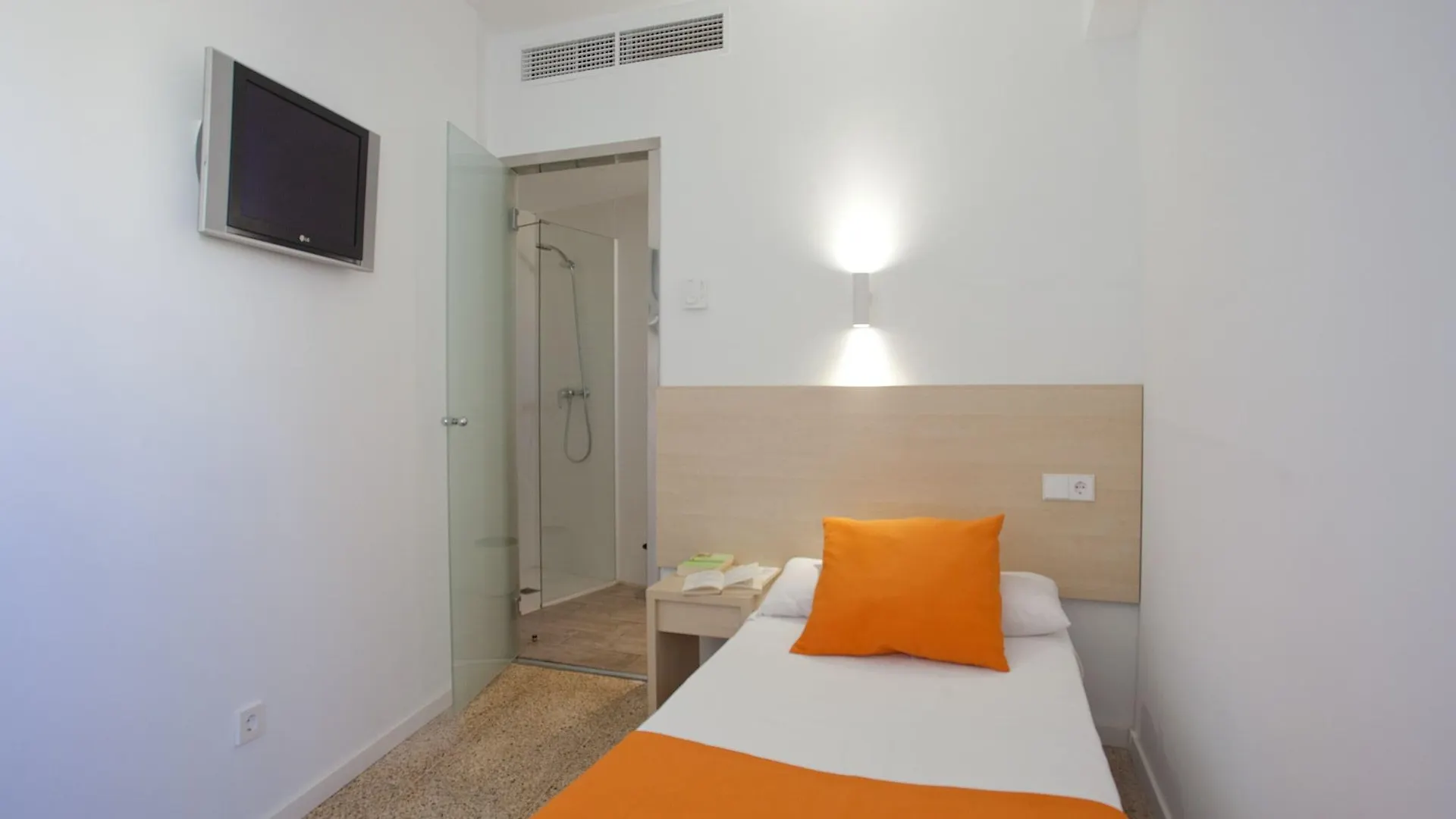Mix Peru Playa Hotel Playa de Palma  Spain